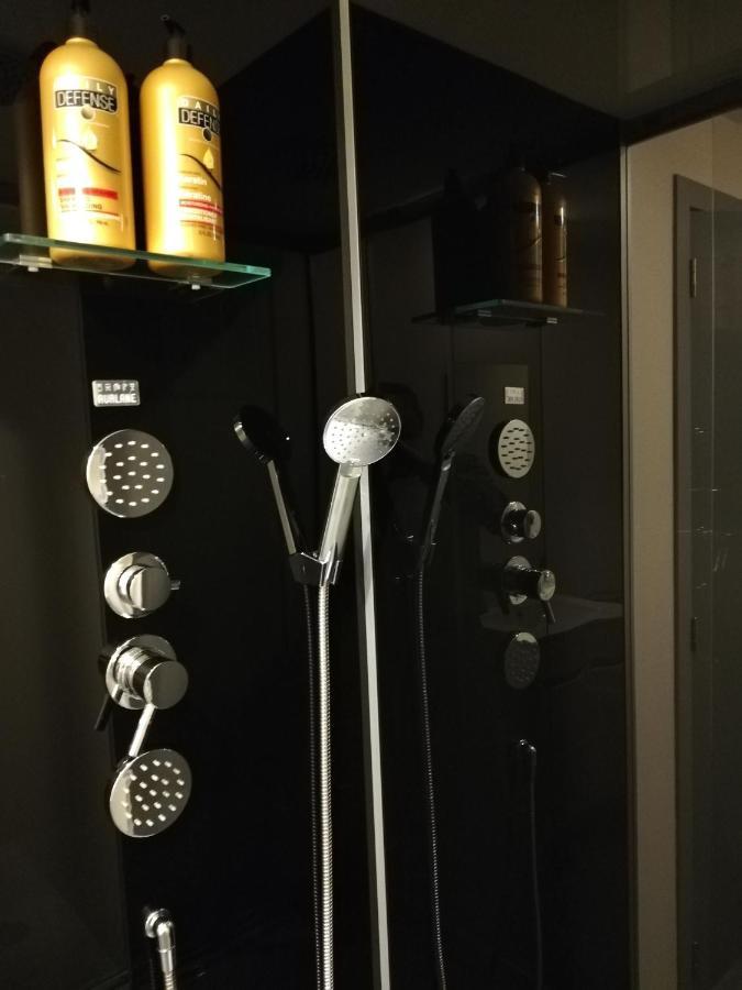 Budgetroom Lommel Eksteriør bilde