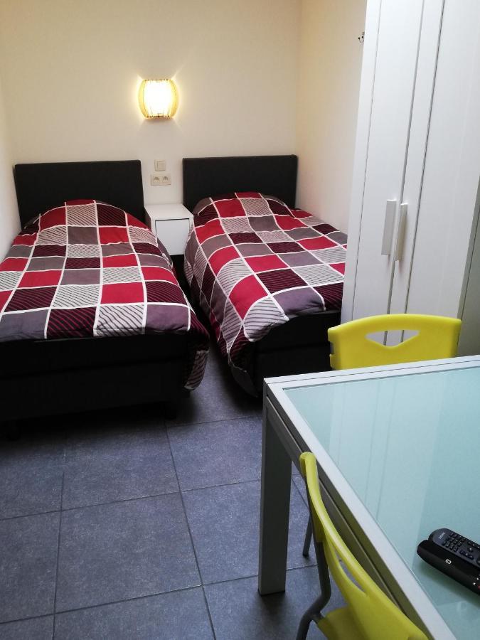 Budgetroom Lommel Eksteriør bilde