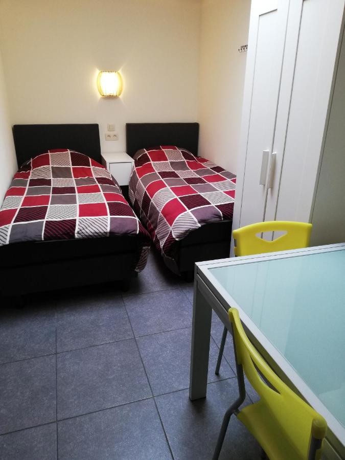 Budgetroom Lommel Eksteriør bilde
