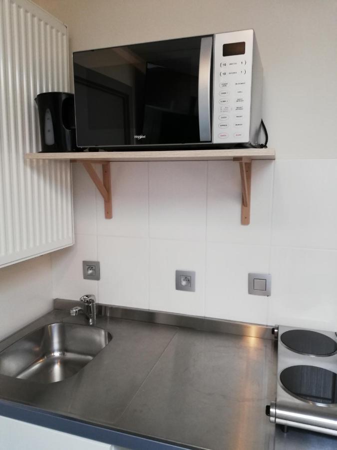 Budgetroom Lommel Eksteriør bilde